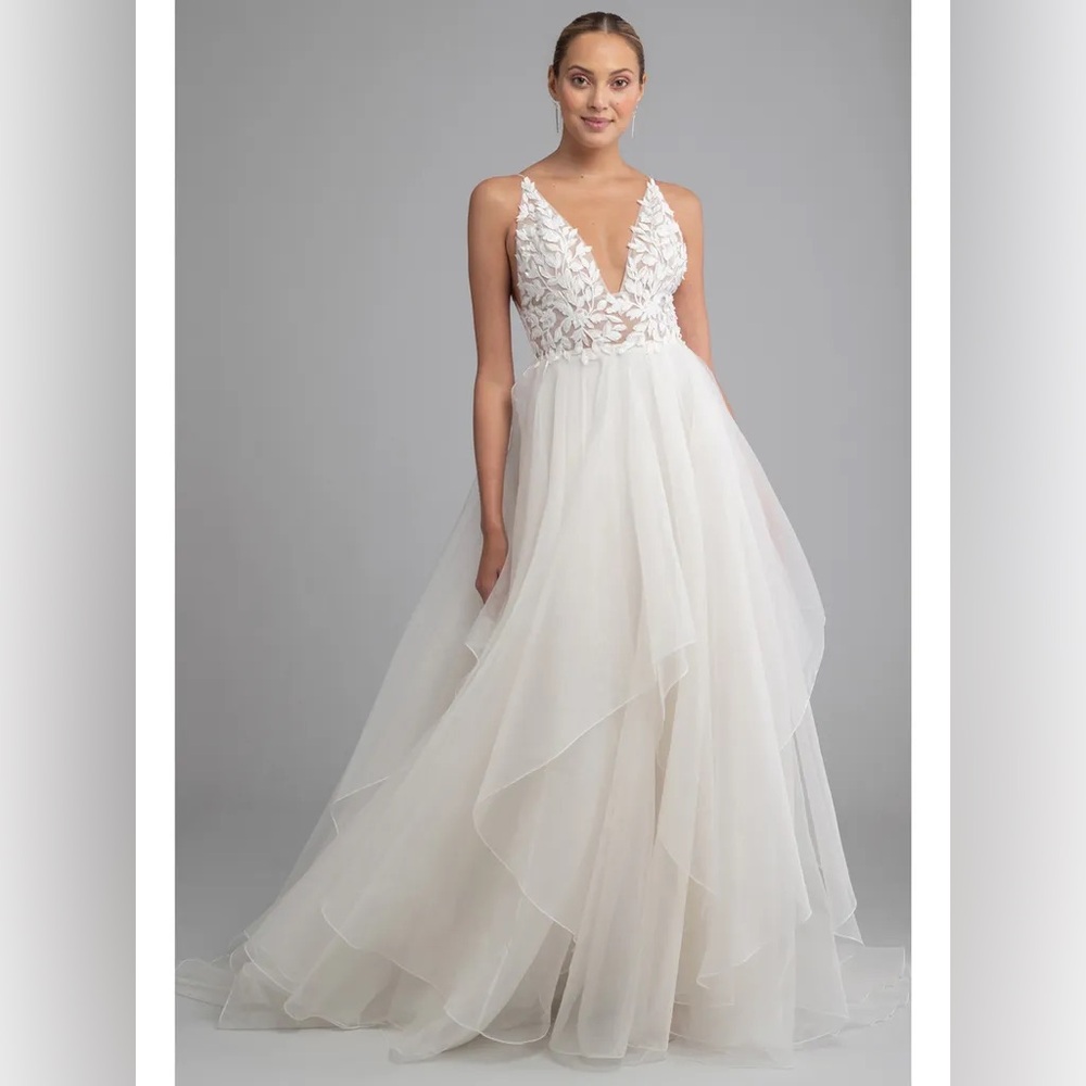 Jenny Yoo collection McKinley wedding gown size 18